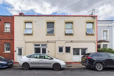 1 - Block of Flats for Auction, St George, Bristol