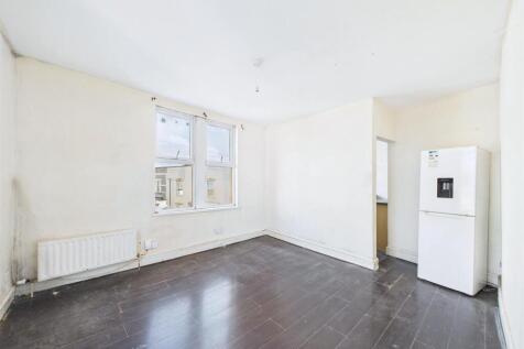 4 - Two bedroom flat.jpg