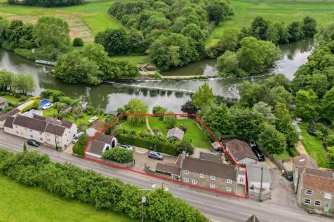 1 - Detached Period Property for Auction, Swinefor