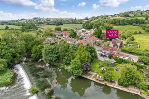 15 - Detached Period Property for Auction, Swinefo