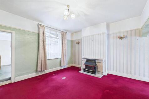 3 - Terraced House for Auction, Kingswood.jpg