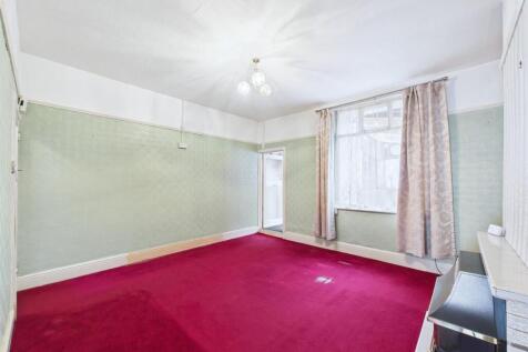 13 - Terraced House for Auction, Kingswood.jpg