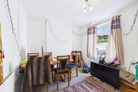 4 - Two bedroom terraced house.jpg