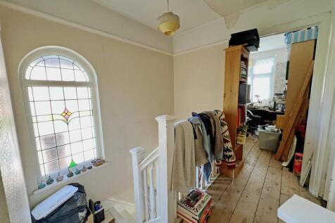 6 - Semi-detached House for Auction, Filton Park.j