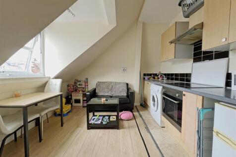 2 - Block of Flats for Auction, Easton.JPG