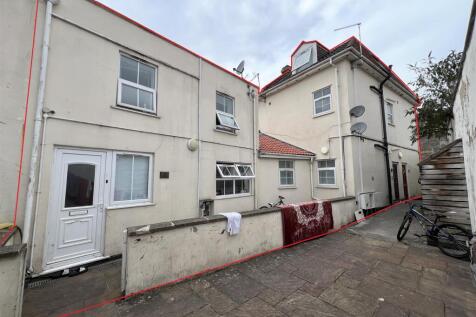 3 - Block of Flats for Auction, Easton.JPG