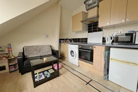 10 - Block of Flats for Auction, Easton.JPG