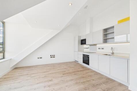 16 - Modern 2-Bedroom Flat for Auction in Bath.jpg