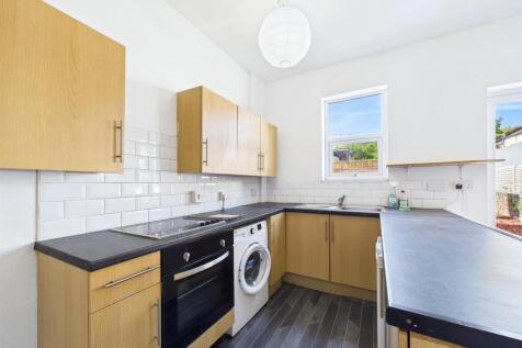 5 - Two bedroom terraced house.jpg