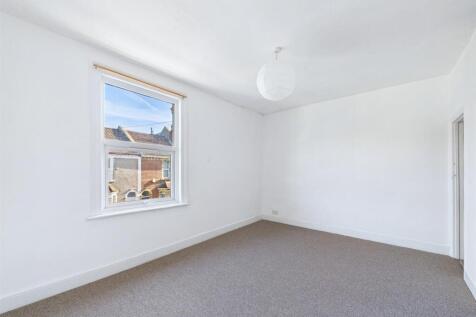 4 - Two bedroom terraced house.jpg