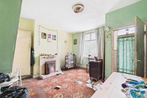 9 - Victorian House for Auction, Staple Hill.jpg