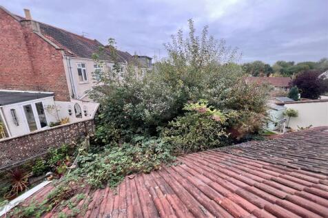 10 - Victorian House for Auction, Staple Hill.jpg