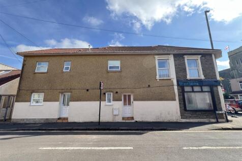 12 - Mixed-Use Investment for Auction, Kingswood.J