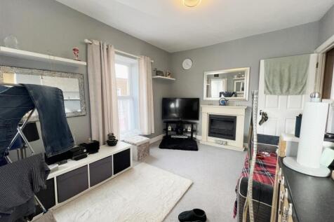 14 - Mixed-Use Investment for Auction, Kingswood.J