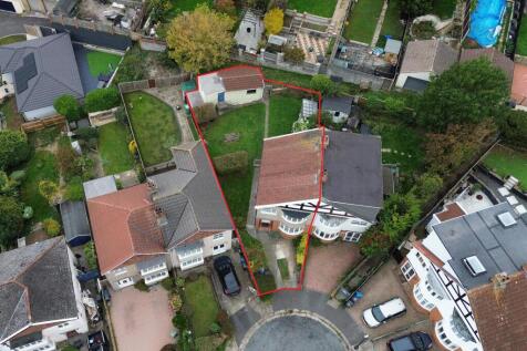 3 - Semi-detached House for Auction, Knowle.jpg