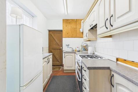 5 - Semi-detached House for Auction, Knowle.jpg