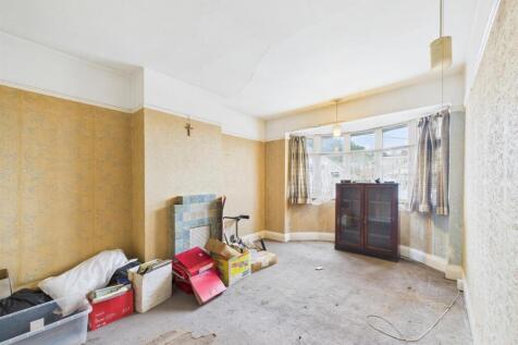 7 - Semi-detached House for Auction, Knowle.jpg