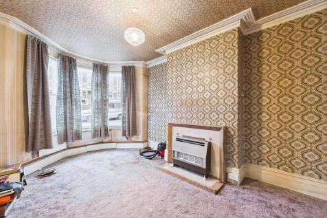 4 - 3-bedroom terraced house.jpg