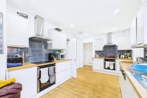 2 - 8 bedroom HMO.jpg