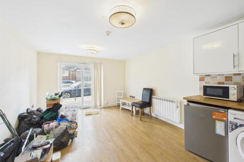 15 - Modern Block of 12 Flats for Auction, Bristol