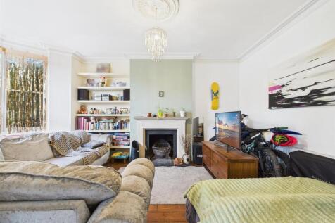 17 - Semi-detached House for Auction, Pill.jpg