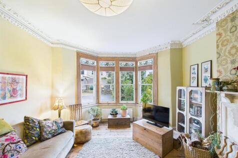 10 - 3 bedroom semi.jpg