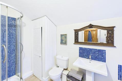 13 - 3 bedroom semi.jpg