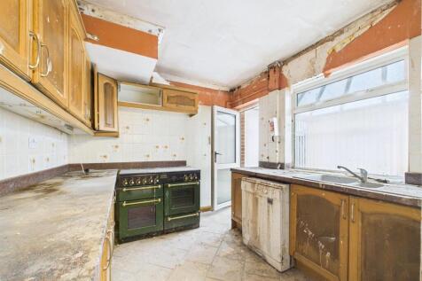 8 - 3-Bed Semi in Yate.jpg