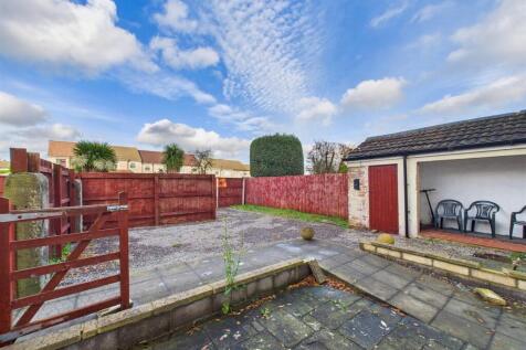 11 - Spacious Garden Flat for Auction, Kingswood.j