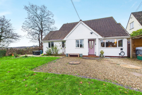 1 - 4 bedroom chalet bungalow.png