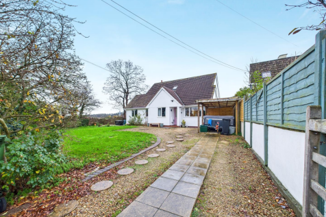 20 - 4 bedroom chalet bungalow.png