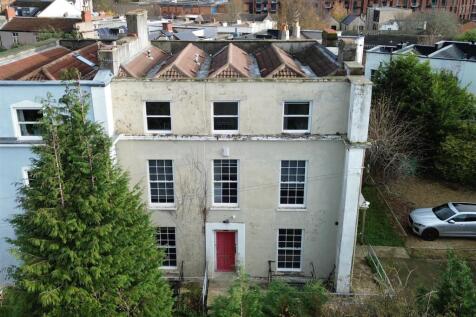 13 - Substantial Four Storey Building For Sale, So