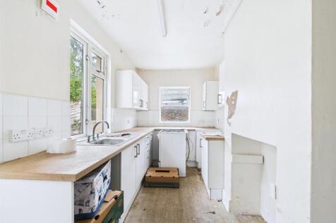 4 - 2 Bedrohttps://login.vebraalto.com/#om House.j