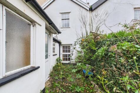 12 - 2 bedroom terrace.jpg