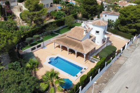 Property Image 4