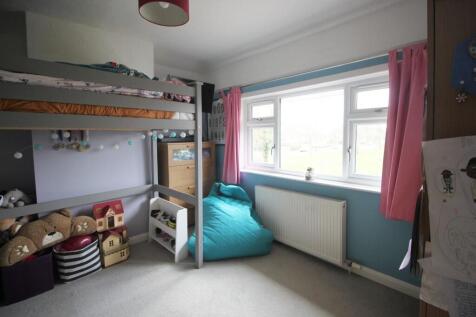 Bed 3.JPG