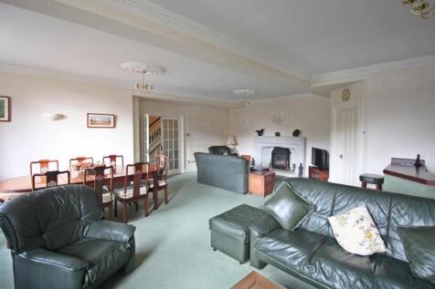 lounge3.JPG