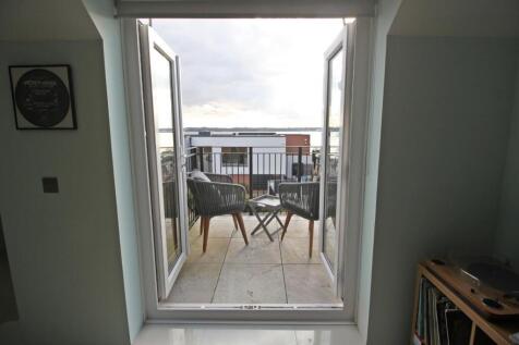 Balcony.JPG