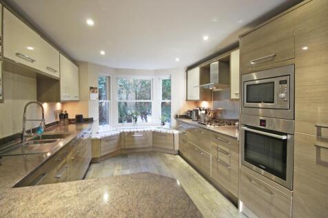 Kitchen NN.JPG