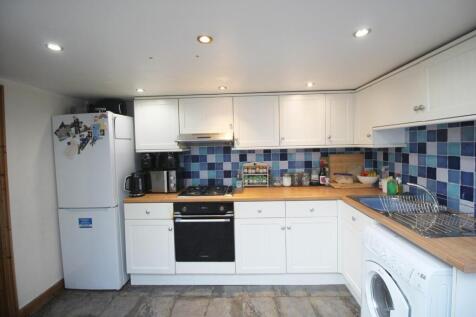 Kitchen.JPG