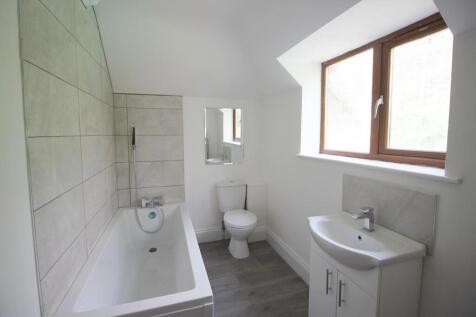 Bathroom.JPG