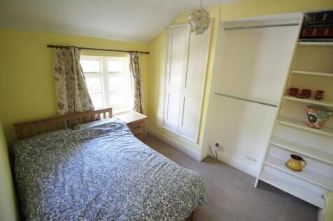 Bed 3.JPG