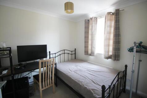 Bed 3.JPG
