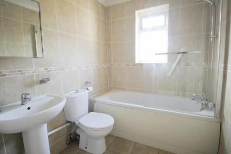 Bathroom.JPG