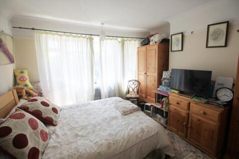 Bed 1.JPG