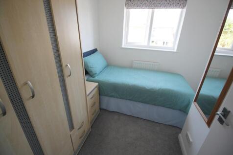 Bed 3.JPG