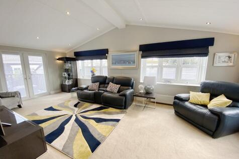Impressive Lounge