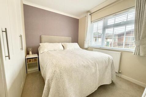 Bedroom 2.jpeg