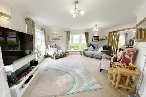 Large Lounge