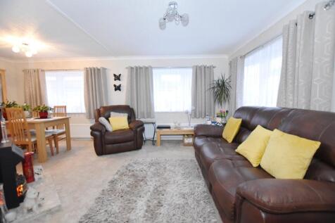 Lounge/Dining Rm